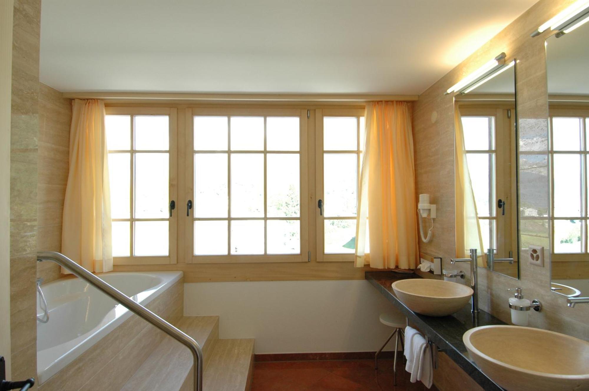 Schweizerhaus Swiss Quality Hotel Maloja Habitación foto
